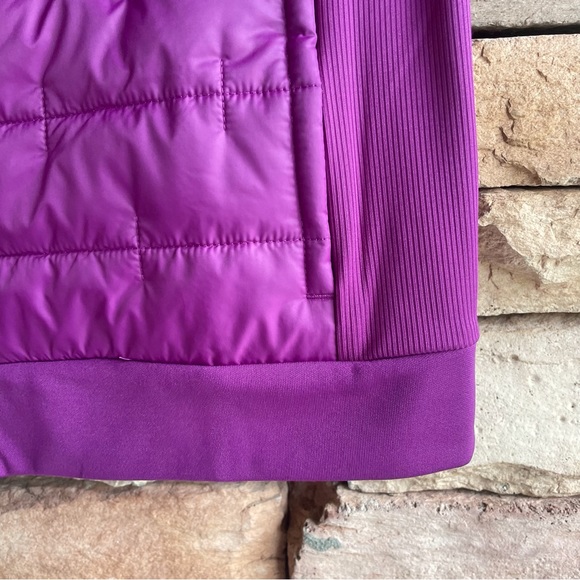 Nike purple fuchsia Therma-Fit Running Vest Medium NWT - Picture 2 of 11